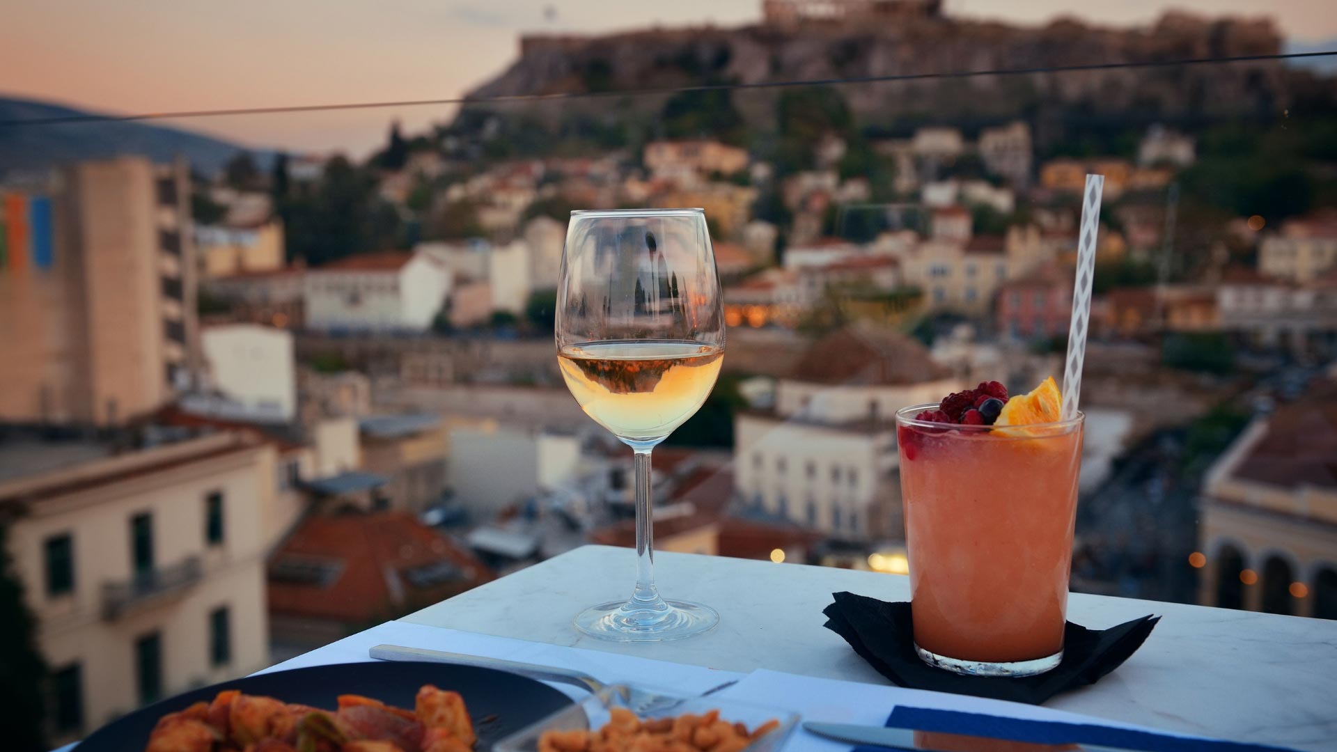 The hotel’s location & why it benefits the guest